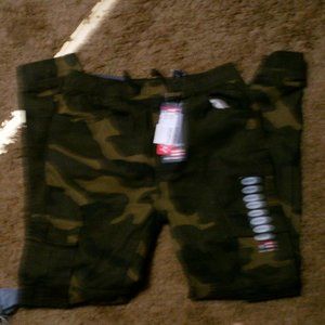 Phat Farm size L stretch camo pants